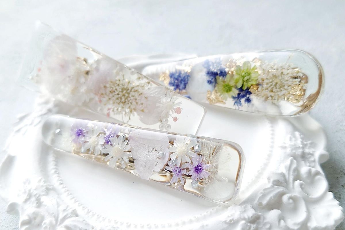 新作♪初夏デザイン お花レジンヘアクリップ 2個セット 新作♪初夏デザイン お花レジンヘアクリップ 2個セット