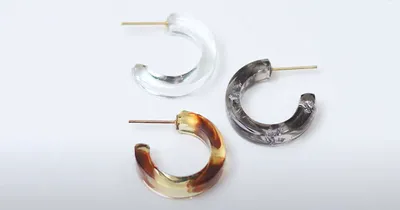 指輪モールドでフープピアス？「O」から「C」への応用で実現！コーデのワンポイントとして大活躍のレジンのカジュアルフープピアスの作り方