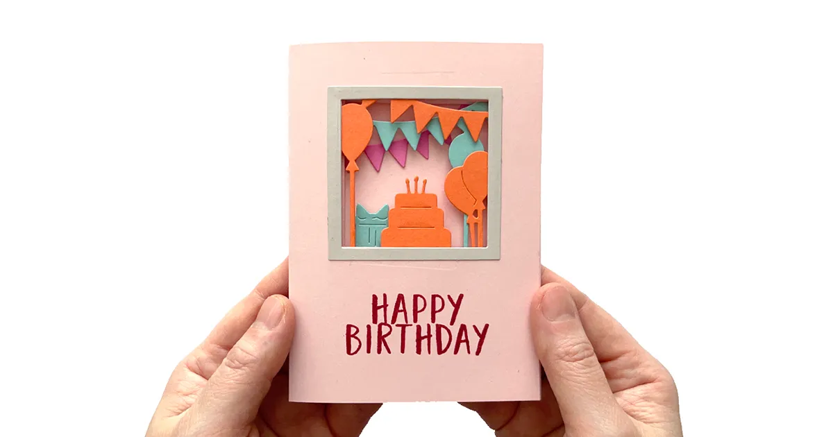 レイヤーダイで作るトリフォールド（巻き3つ折り）のバースデーカード