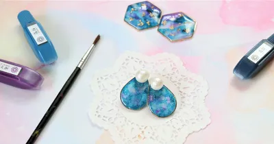 水彩絵の具とレジンのアクセサリーの作り方
