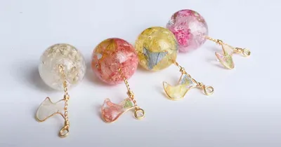 ぷっくりフォルムが可愛い！ドライフラワーを閉じ込めたお花の音符の作り方