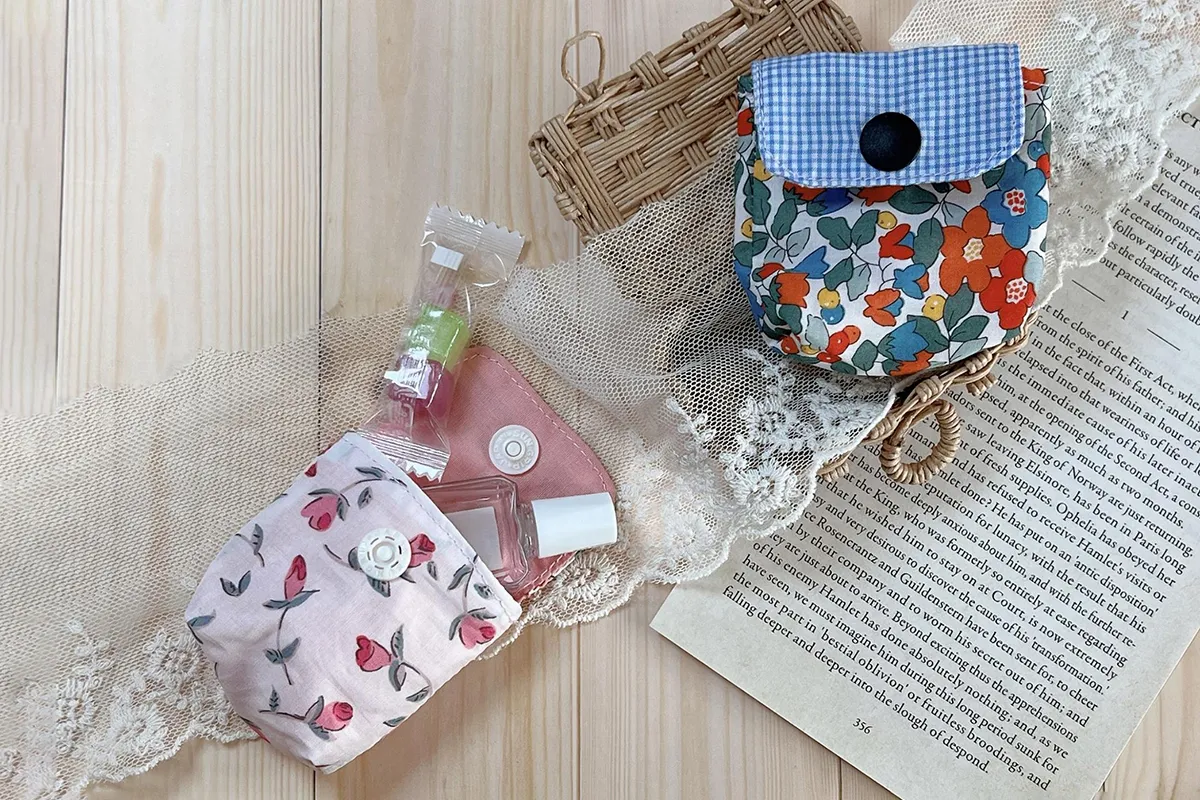 可愛さと実用性を兼ねたスナップボタン付きの小さなポーチの作り方 | croccha