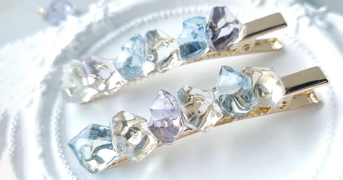 H-90 レジンヘアクリップ紫陽花押花少し大きめ 鉱石パーツで作るレジンの紫陽花ヘアクリップ | croccha