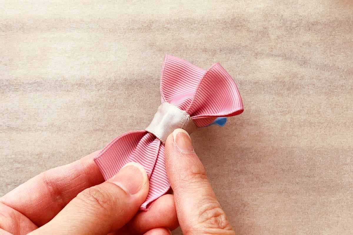 ハンドメイドの粘土パーツを可愛く活用！リボンヘアゴムの作り方 | croccha