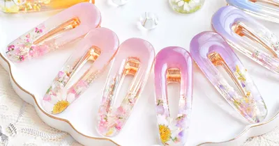 人気レジン作家がこっそり教える、美しいグラデーションの作り方/ドライフラワーを閉じ込めたヘアクリップの作り方