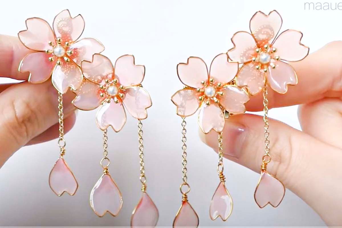 七宝庭〜秋桜揺れて＊扇飾り ワイヤークラフト 飾り扇子(舞扇形)金