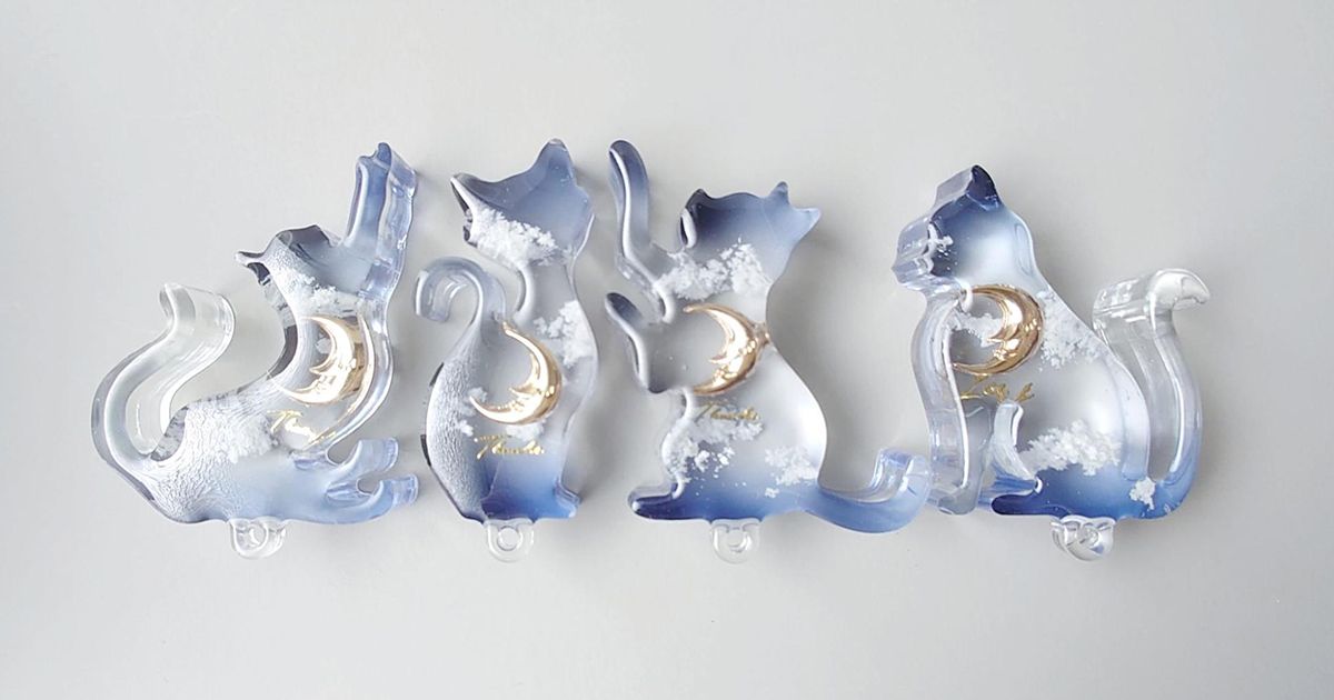 月と雲が浮かぶ夜空を閉じ込めたレジンのネコの作り方 | croccha