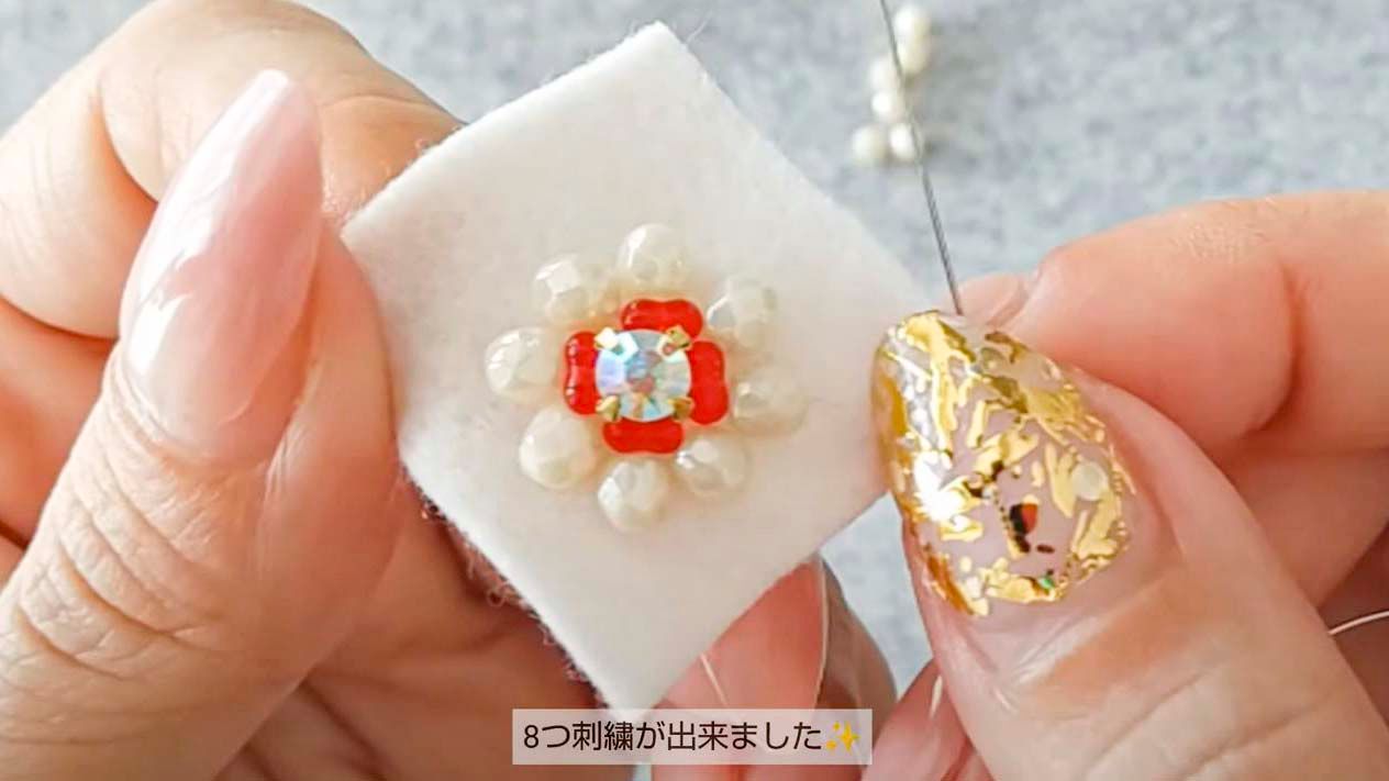 軽くて着けやすい！ビーズ刺繍のお花のピアスの作り方 | croccha