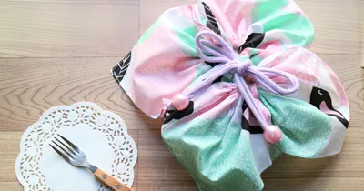簡単！１枚のハンカチでお弁当袋を作ろう！
