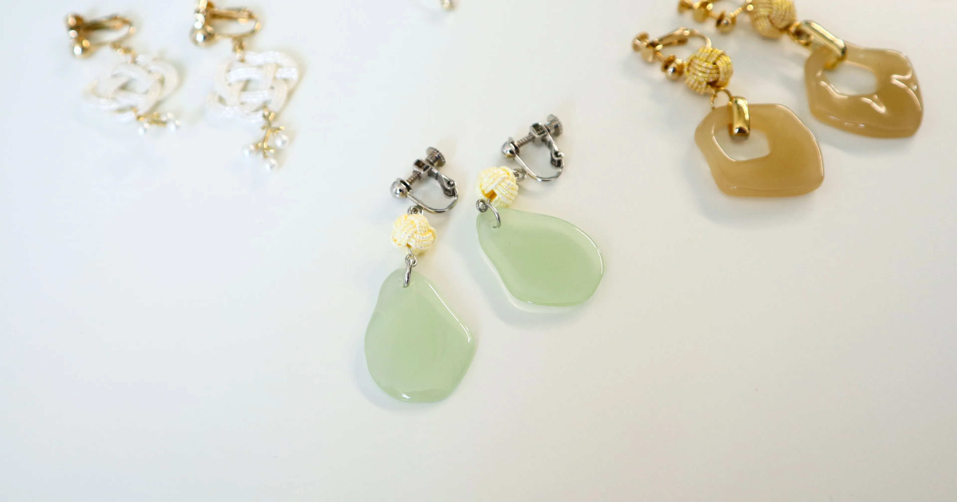 水引とパーツで作るアクセサリー「珠とドロップ」