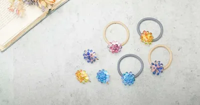 しずく型チェコビーズで作るヘアゴムとポニーフック
