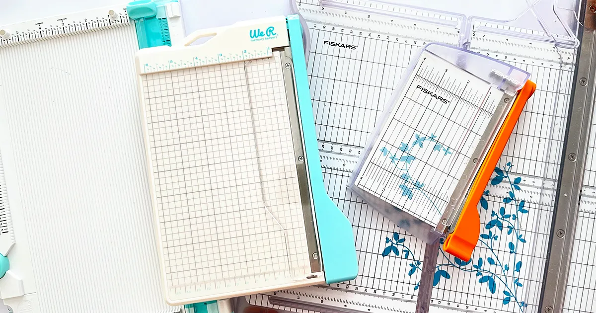 ペーパークラフトの基本ツール、ペーパートリマーの使い方、種類、選び方ガイド