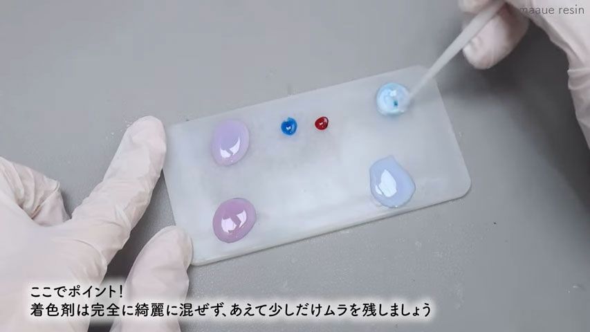 しっとり美しいグラデーション！レジンで作る紫陽花のブローチ | croccha
