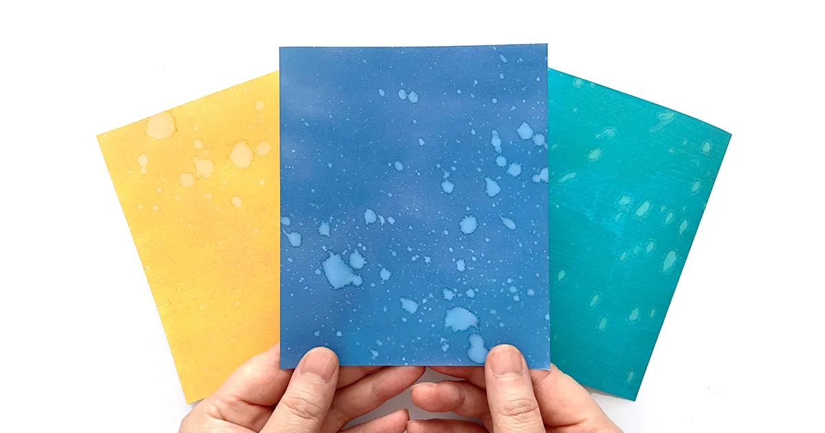 お水との反応を楽しむ、ディストレスオキサイドのウォータースプラッターの背景の作り方