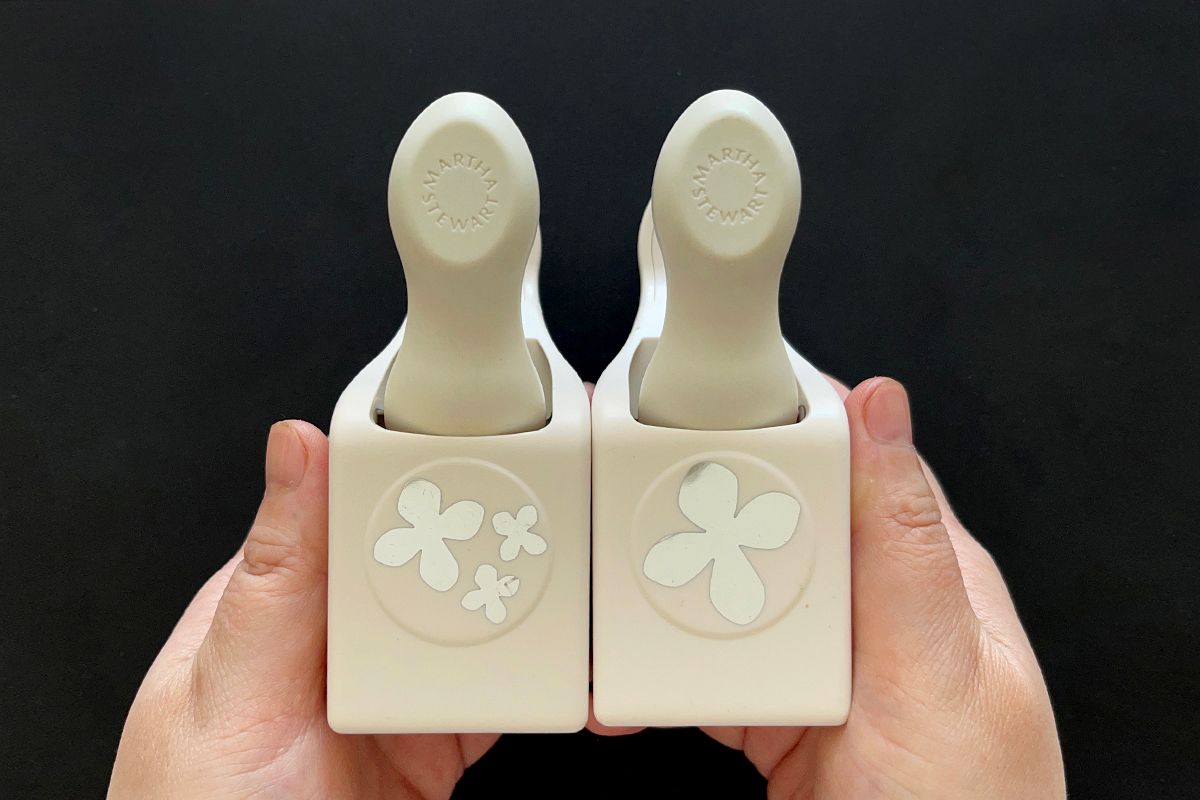 大好きなマーサスチュワートのパンチで作るあじさいのリースカード
