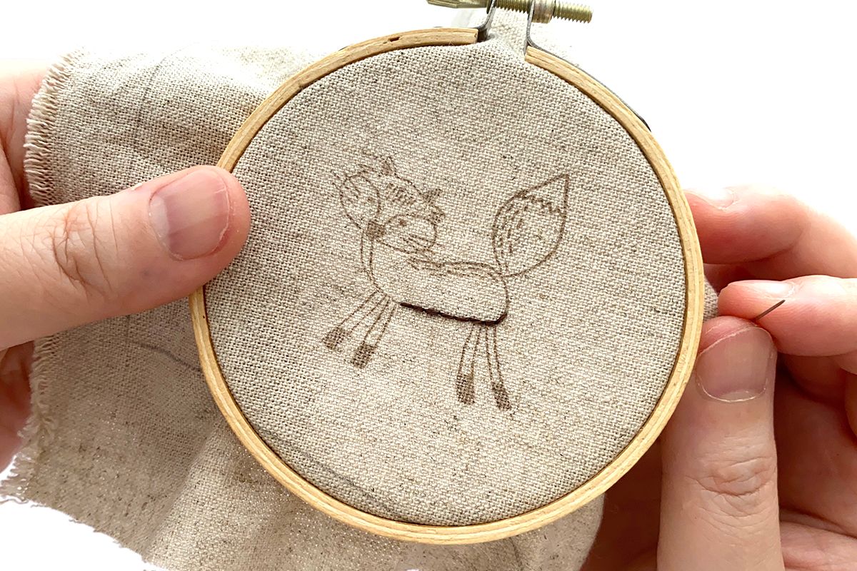 どうぶつさんの刺繍入りマスクの作り方 バックステッチ ランニングステッチ サテンステッチ フレンチノットの刺し方 Croccha クロッチャ