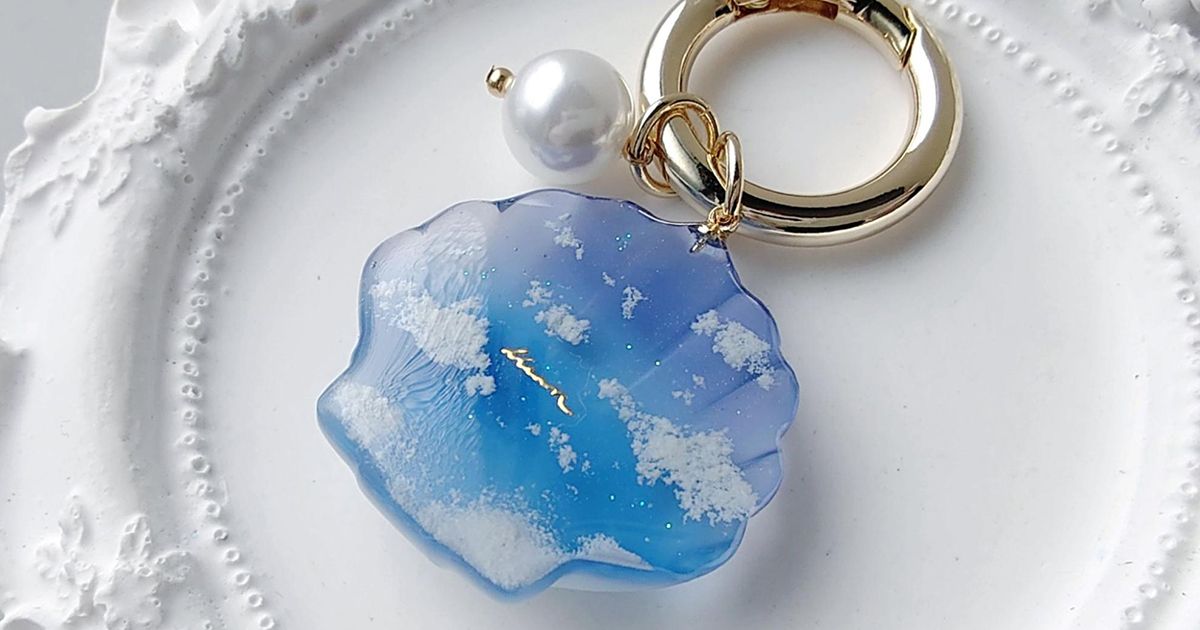 海モチーフで雲レジン！ヒトデと貝殻のモールドで作るレジンの夏空