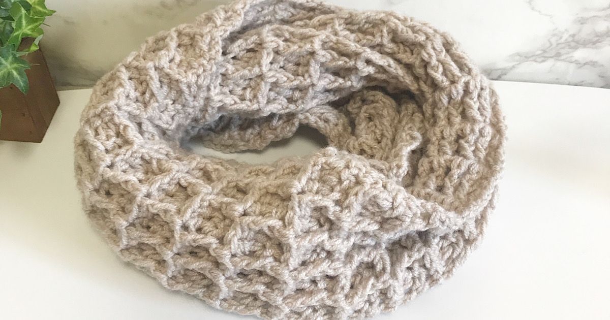 レア♡ マスナダ ふわふわウールのマルチユースなスヌード カシミヤ入り>アラン模様とふわふわのスヌード＊白＆ベージュ