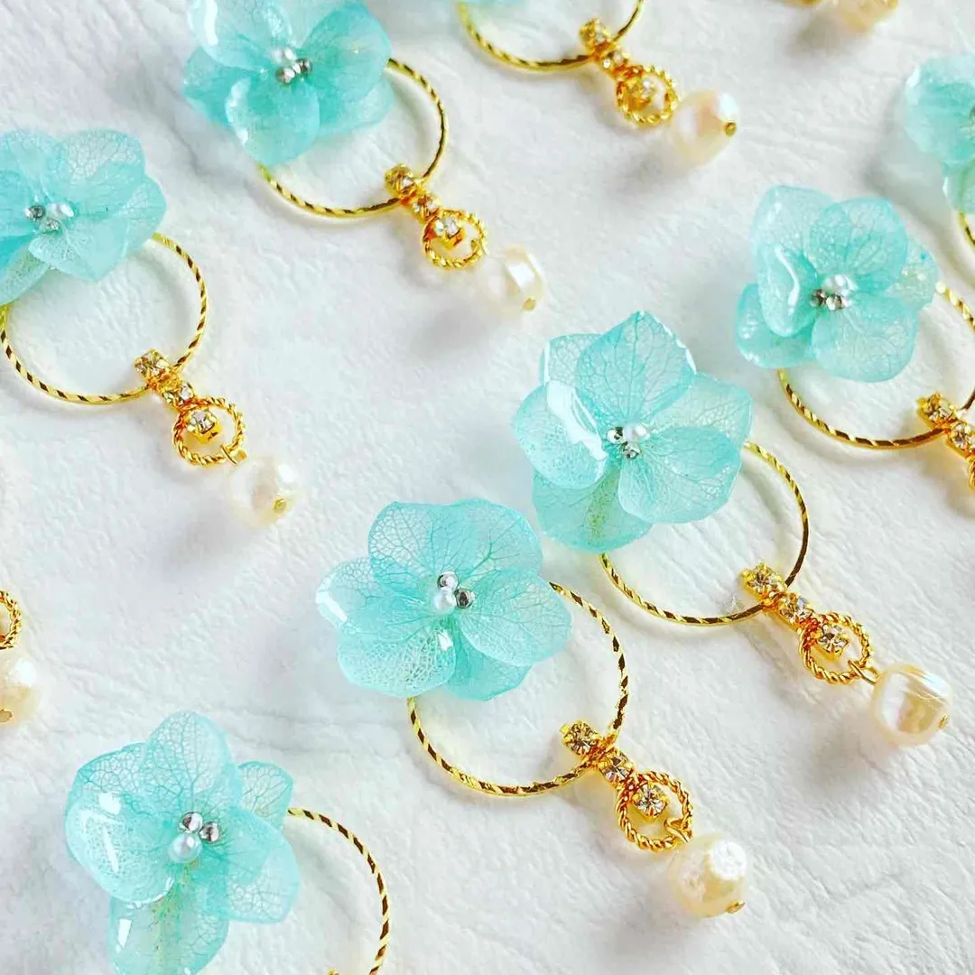 madoka13さんのパーツ
アクセサリー作品 | 作家のためのレジン 200g