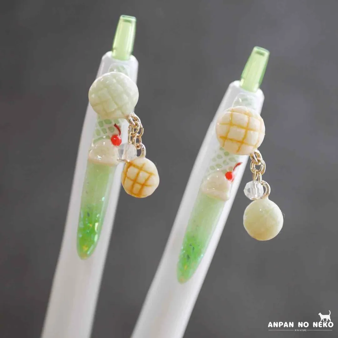 あんぱんさんのレジン作品 | パジコ 宝石の雫 UVレジン用着色剤 12色セット10ml ...