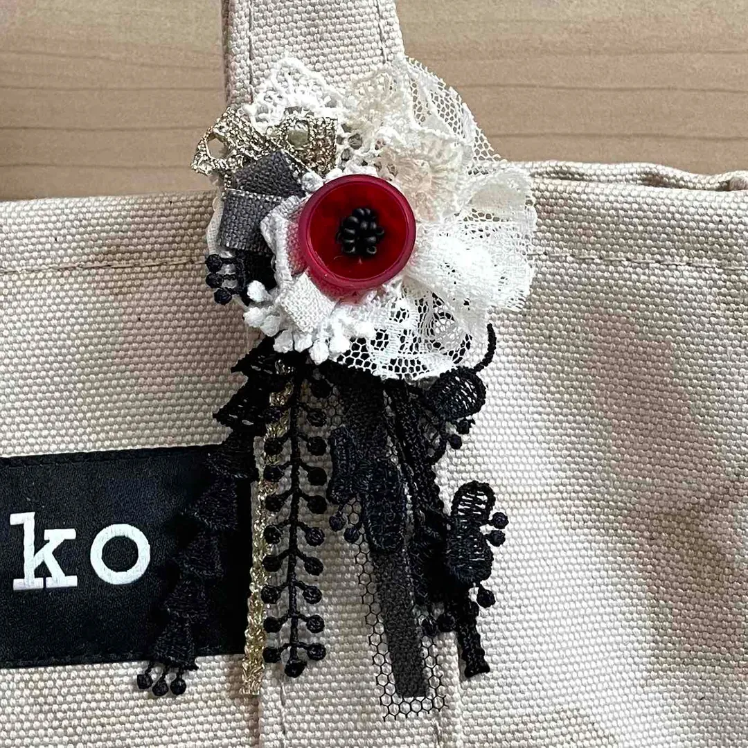 toiro_acさんの刺しゅう作品 | 布(白)