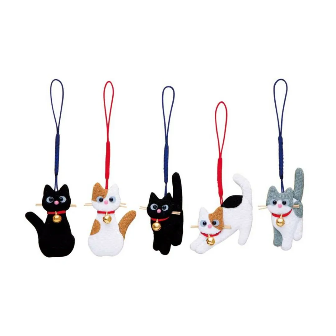さくらほりきりさんのパッチワーク・キルト作品 | ちりめん根付・ねこちゃん