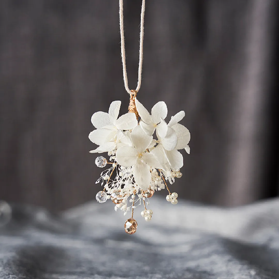 マイフラさんのフラワークラフト作品 | 花と楽しむ 小枝アクセサリーキット　Cosette ～コゼッ...