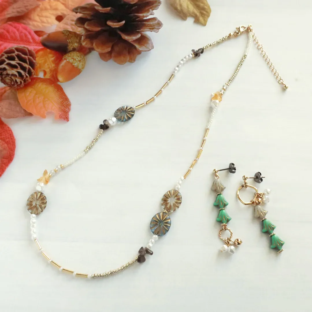 partsclubさんのパーツ
アクセサリー作品 | チェコビーズ / フラットオーバルデイジー（271） / 0...