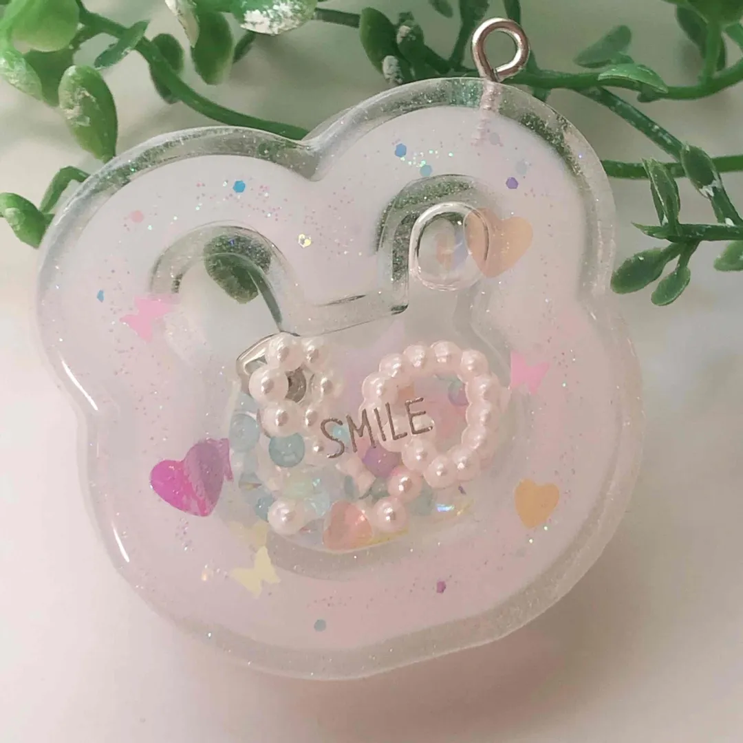 miyuさんのレジン作品 | 超透明【大容量UV-LEDレジン液】 レジン液 70g『コス...