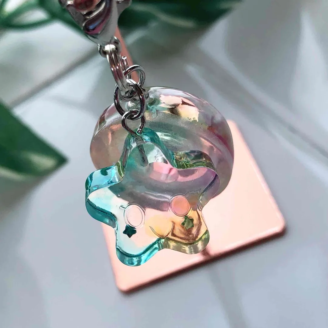 miyuさんのレジン作品 | 超透明【大容量UV-LEDレジン液】 レジン液 70g『コス...