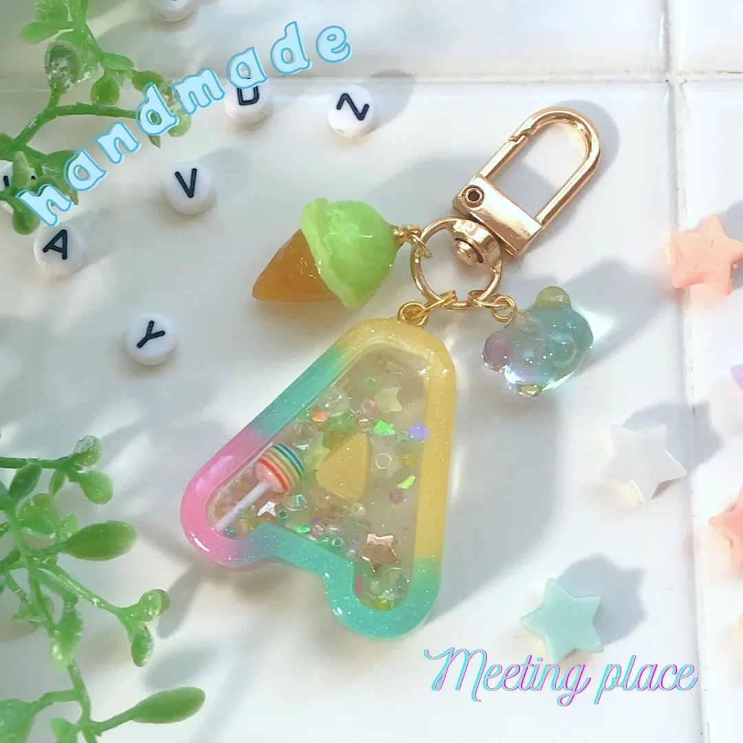 miyuさんのレジン作品 | 超透明【大容量UV-LEDレジン液】 レジン液 70g『コス...