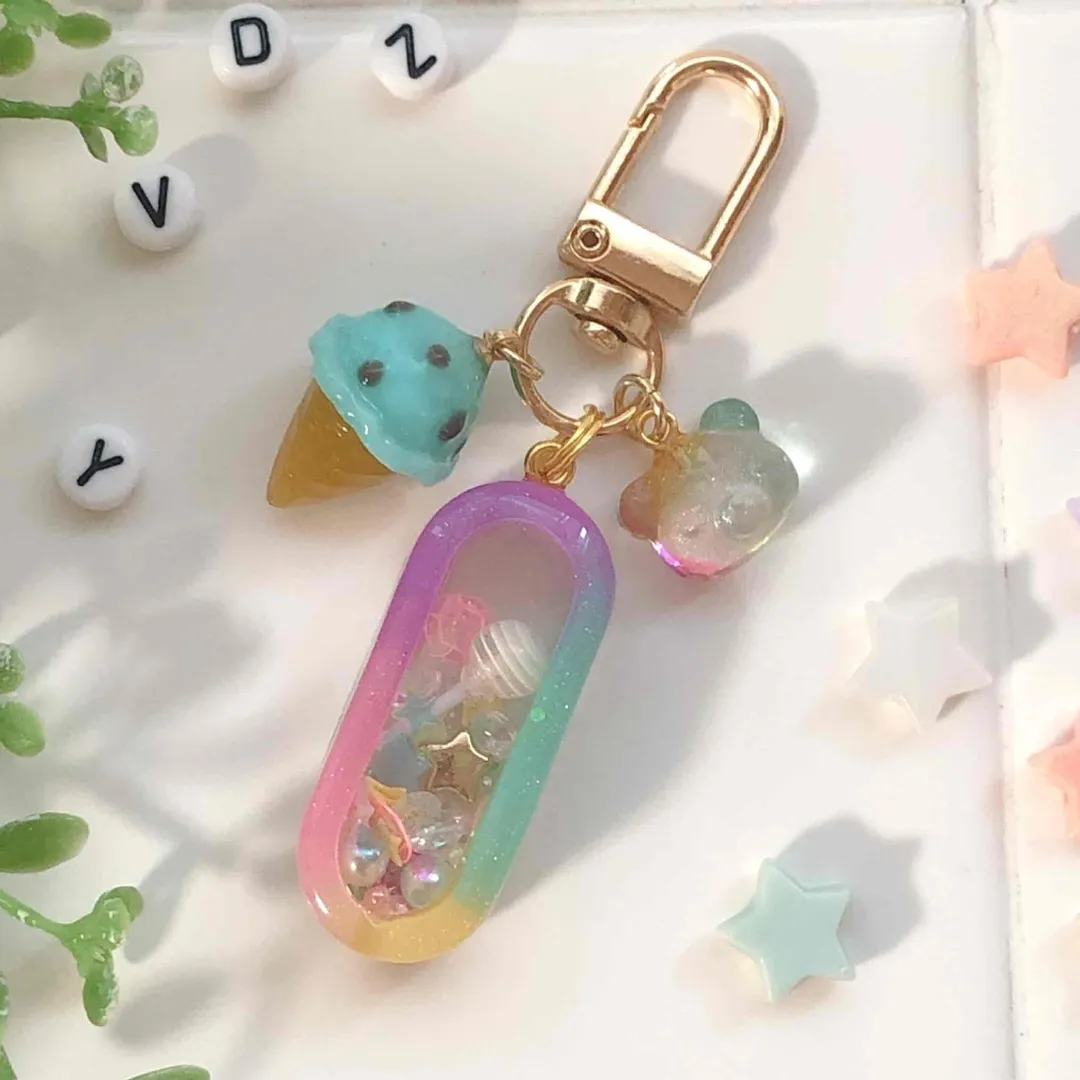 miyuさんのレジン作品 | 超透明【大容量UV-LEDレジン液】 レジン液 70g『コス...