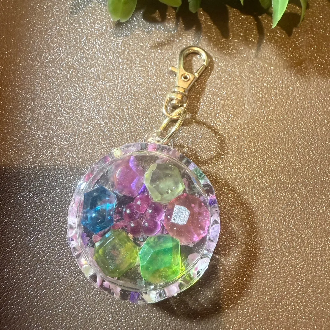 yu☆さんのレジン作品 | 作家のためのレジン 人気3点セット