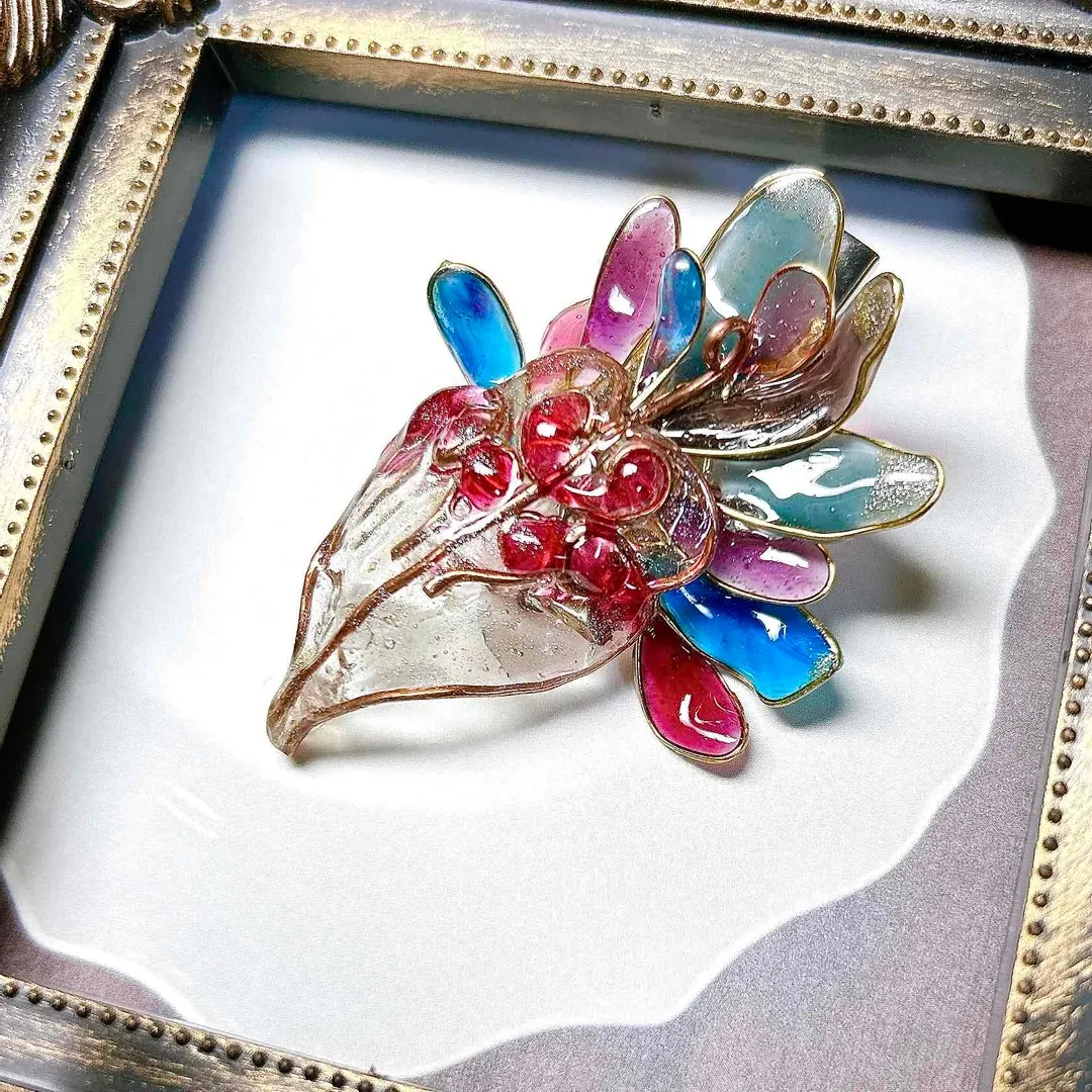 MUKURIさんのレジン作品 | 宝石の雫 2ml 12色セット UVレジン 着色剤 パジコ ...