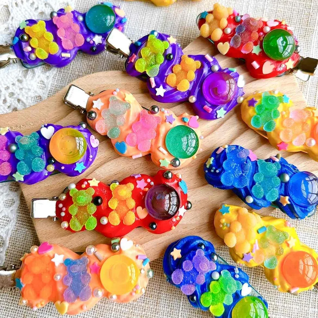 MUKURIさんのレジン作品 | レジン液 作家のためのレジン 100g 200g 400g ...