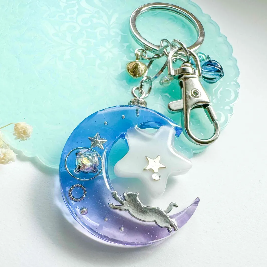 Hal-snowdropさんのレジン作品 | シリコンモールド  三日月と星