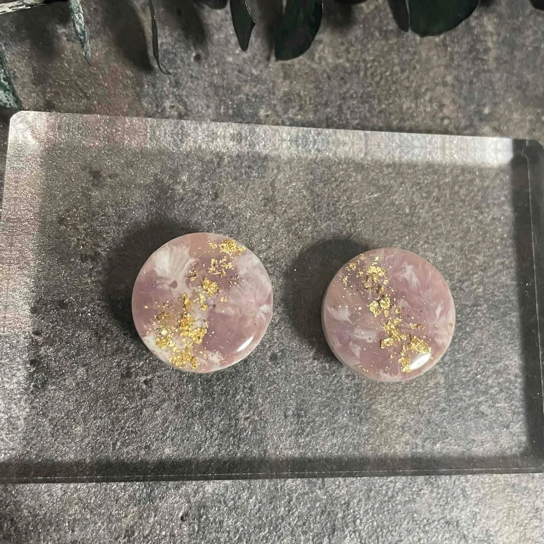 Y+(ワイプラス)さんのレジン作品 | 作家のためのレジン 100g