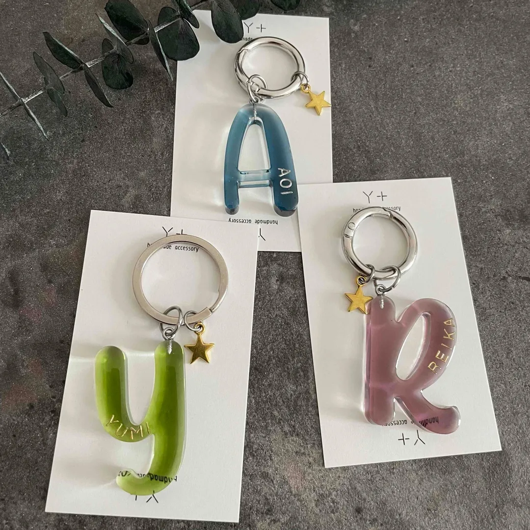 Y+(ワイプラス)さんのレジン作品 | 作家のためのレジン 100g