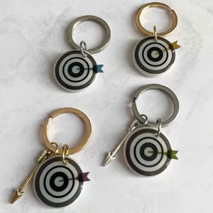 Y+(ワイプラス)さんの作品
