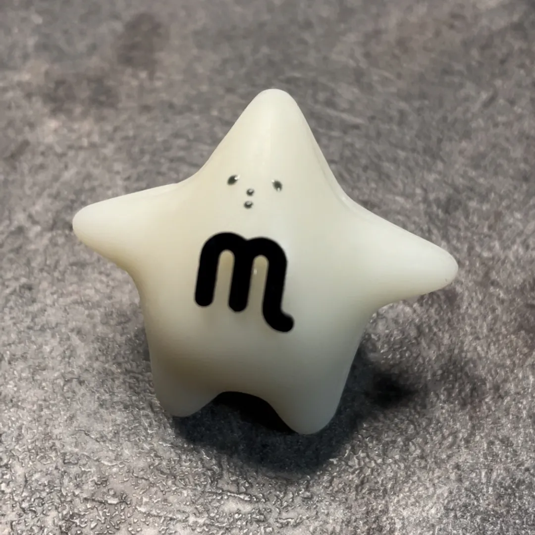 Y+(ワイプラス)さんのレジン作品 | 作家のためのレジン 100g