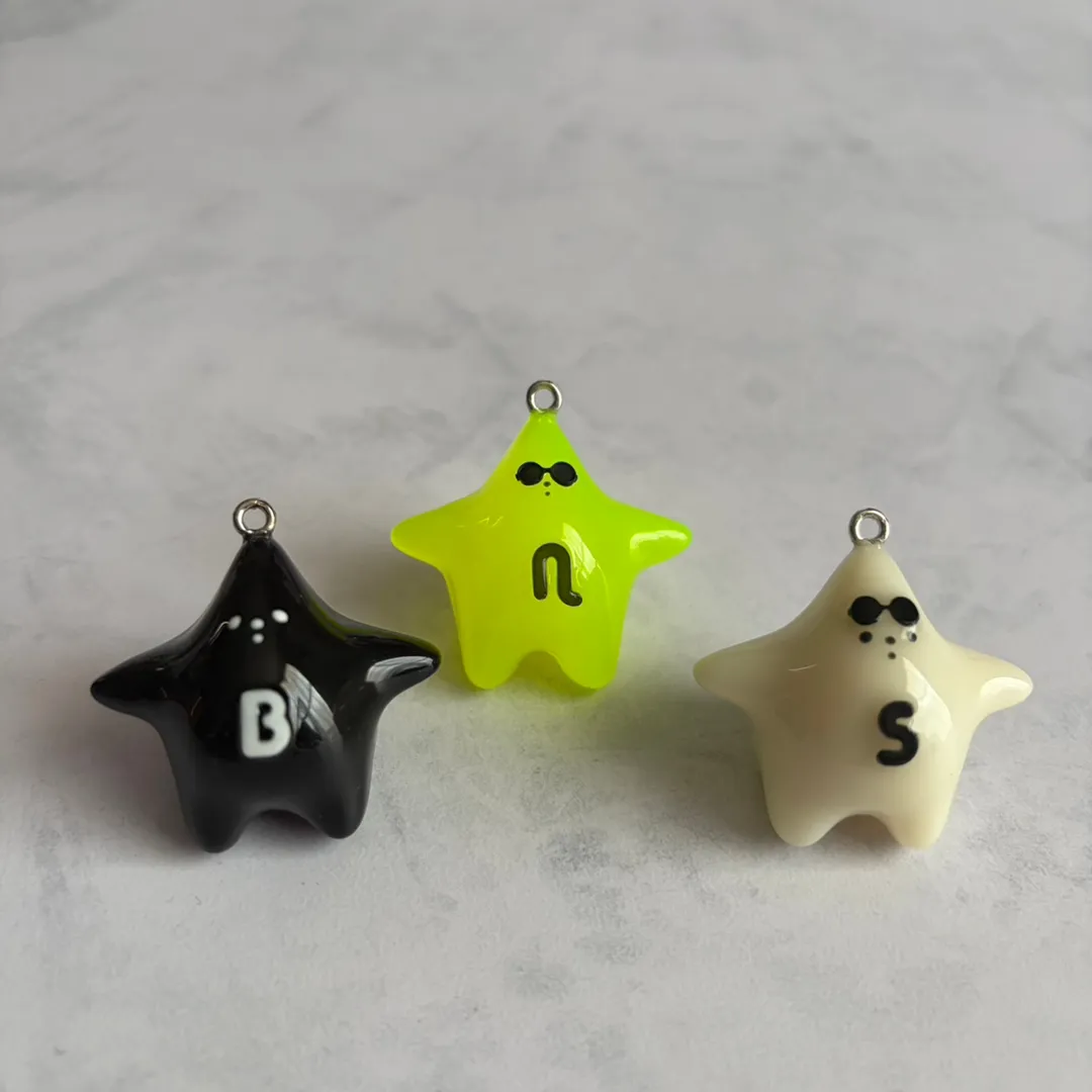 Y+(ワイプラス)さんのレジン作品 | 作家のためのレジン 100g