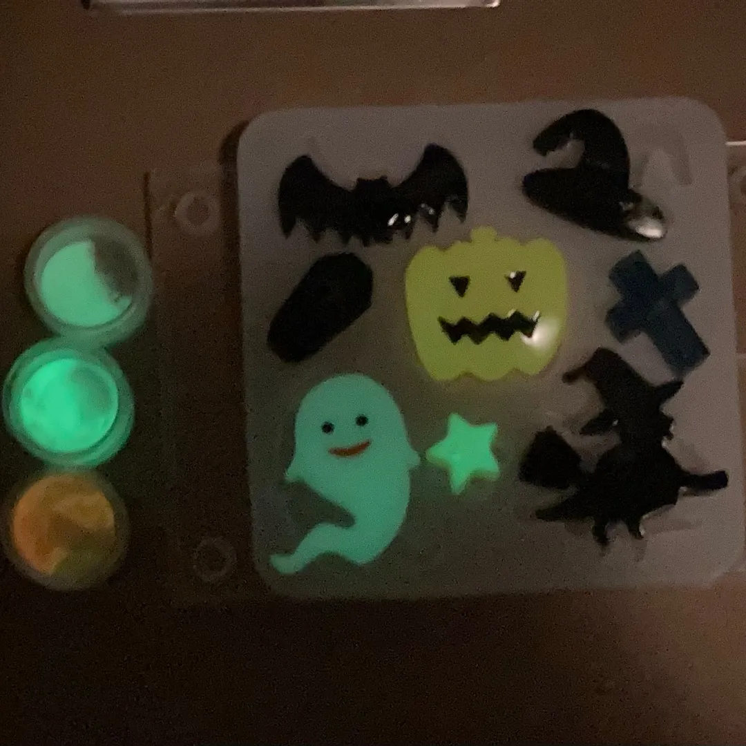 mako_craft_pla0830さんのレジン作品 | 【定期便】作家のためのレジン 200g