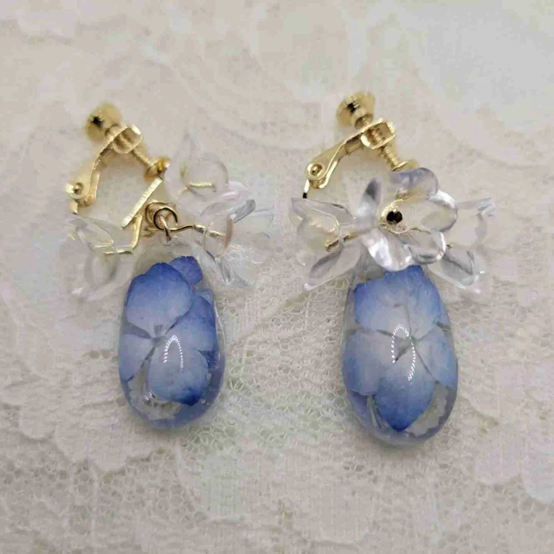 Huali_accessoriesさんのレジン作品 | 改良版 最高峰のコスパ レジン液 大容量 100g 持続する...