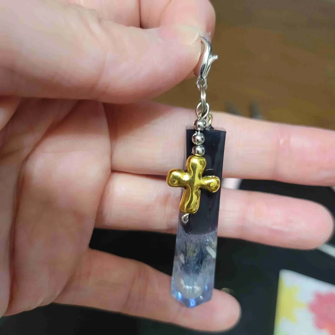 Huali_accessoriesさんのレジン作品 | レジン液 大容量 最高峰のコスパ レジン 持続する 透明度 ...