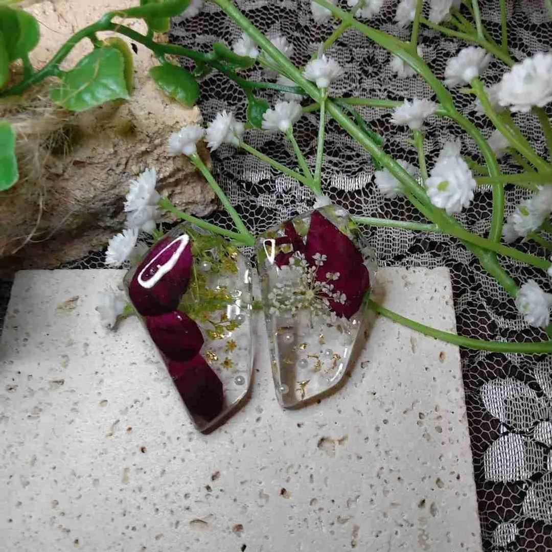 Huali_accessoriesさんのレジン作品 | 改良版 最高峰のコスパ レジン液 大容量 100g 持続する...
