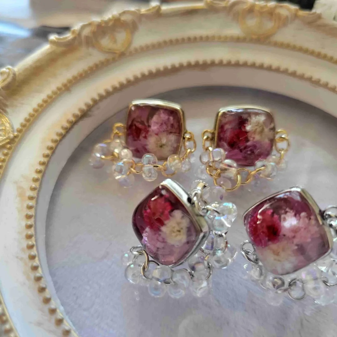 Huali_accessoriesさんのレジン作品 | レジン液 大容量 最高峰のコスパ レジン 持続する 透明度 ...
