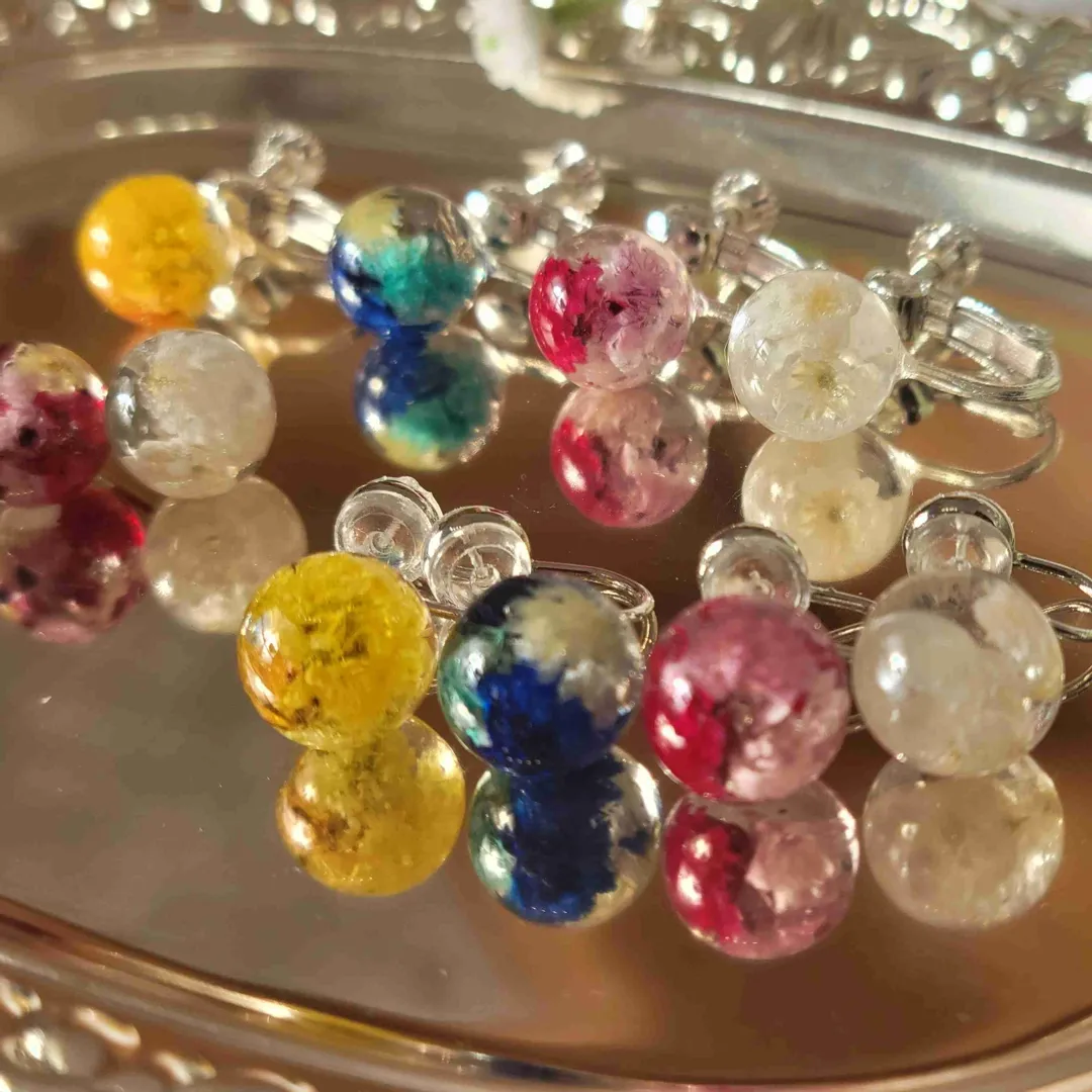 Huali_accessoriesさんのレジン作品 | レジン液 大容量 最高峰のコスパ レジン 持続する 透明度 ...