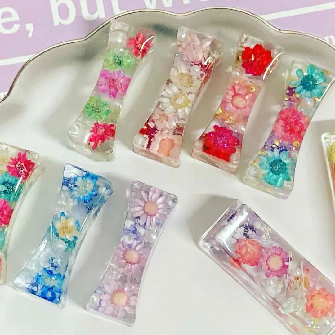 ponさんのレジン作品 | 超透明【大容量UV-LEDレジン液】 レジン液 70g『コス...