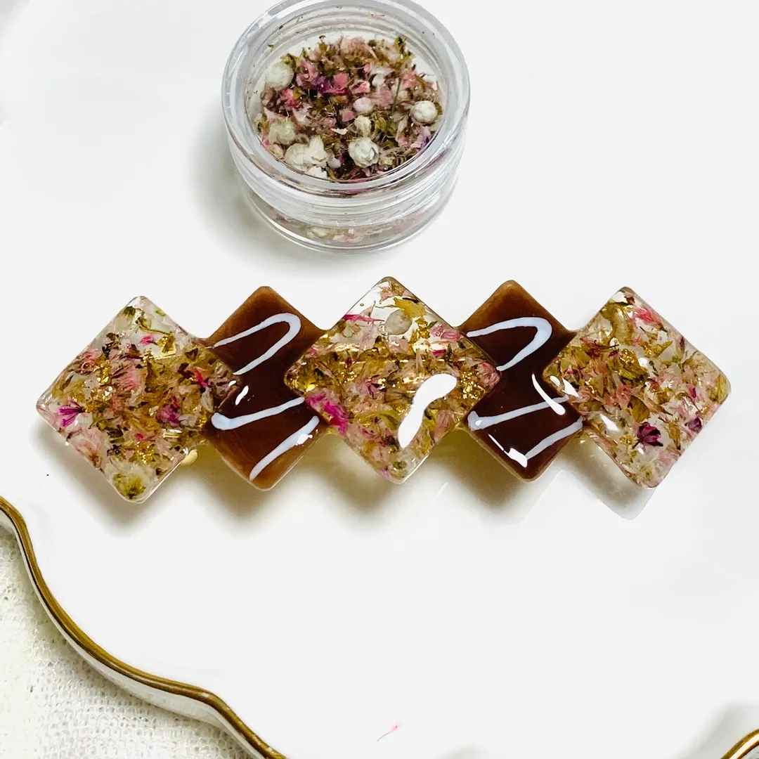 kanori1108さんのレジン作品 | 作家のためのレジン 「着色剤 濃縮カラーレジン10g 定番1...