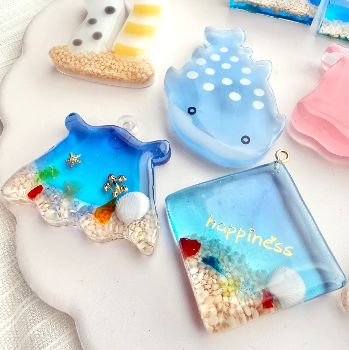 ef.handmadeさんのレジン作品 | 【定期便】作家のためのレジン 400g